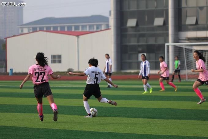 你追我趕，颯爽英姿