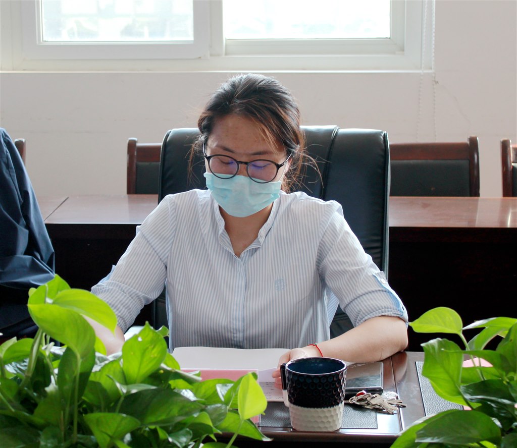 韓黎副院長主持會議.JPG 韓黎副院長主持會議.JPG