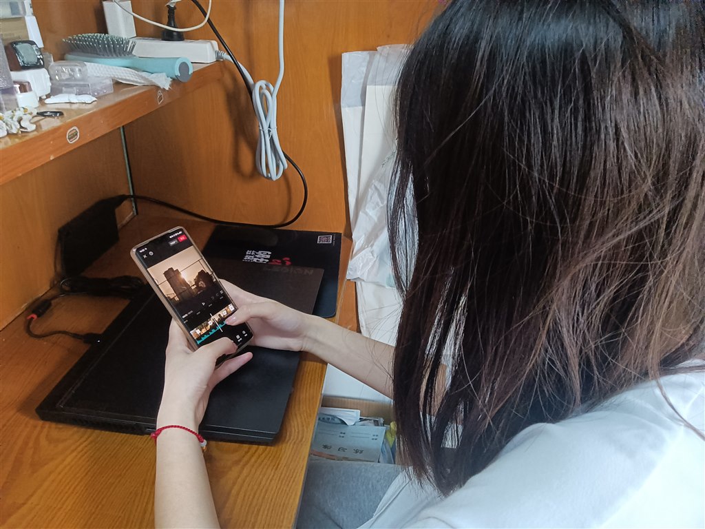 33龍玲玲.jpg 33龍玲玲.jpg