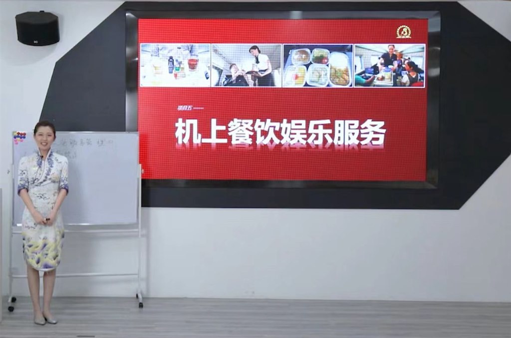 3李欣怡老師參加常州市第五屆高校青年教師教學(xué)競賽暨第四屆江蘇省高校青年教師教學(xué)競賽選拔賽并榮獲個人二等獎.jpg 3李欣怡老師參加常州市第五屆高校青年教師教學(xué)競賽暨第四屆江蘇省高校青年教師教學(xué)競賽選拔賽并榮獲個人二等獎.jpg