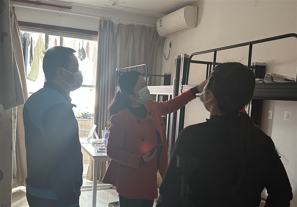 檢查宿舍.jpg 檢查宿舍.jpg