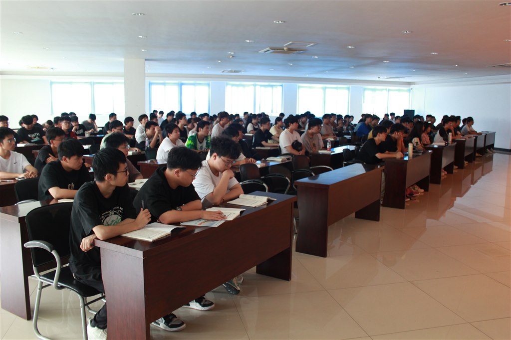 3新生參加.JPG 3新生參加.JPG