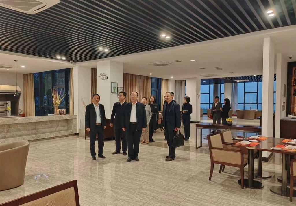 中瑞 實訓室.jpg 中瑞 實訓室.jpg