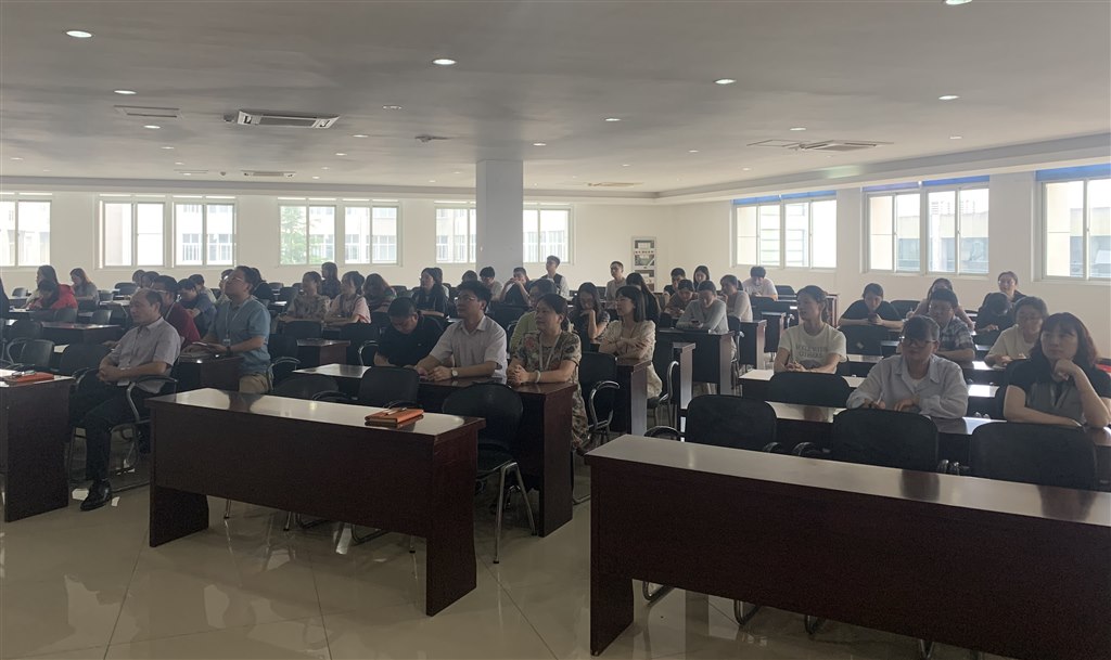 3教職工.jpg 3教職工.jpg