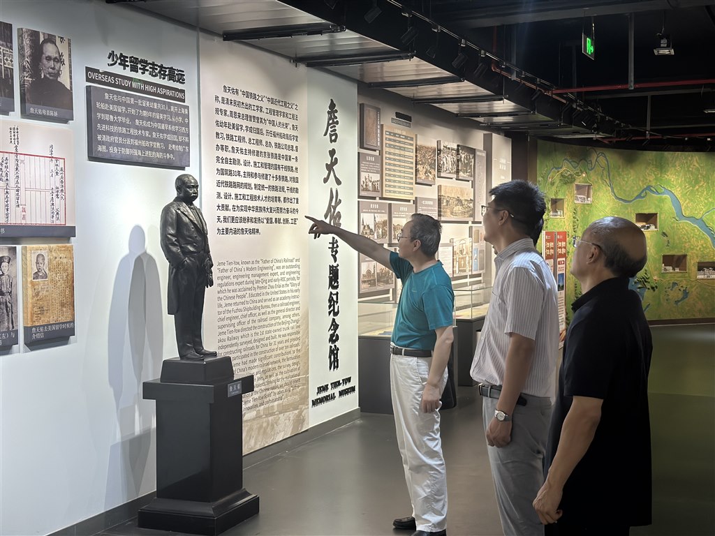 d024a997d929439cf25e6e1944b6a003.jpg d024a997d929439cf25e6e1944b6a003.jpg