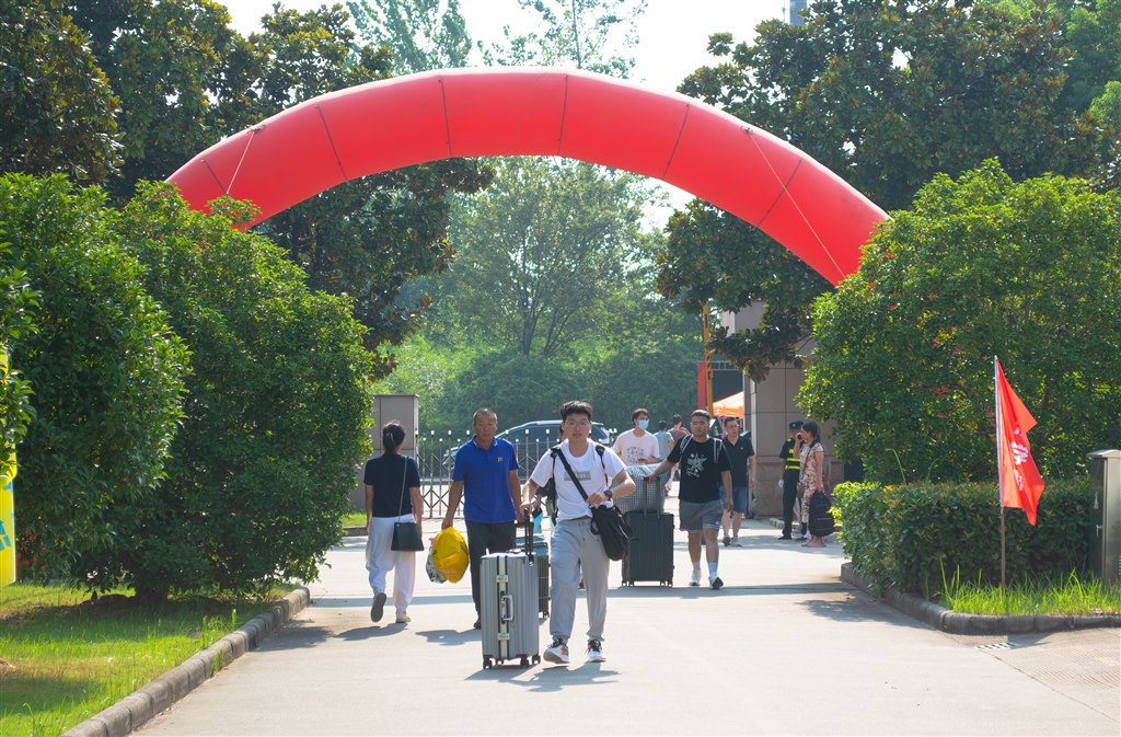 進校4.jpg 進校4.jpg