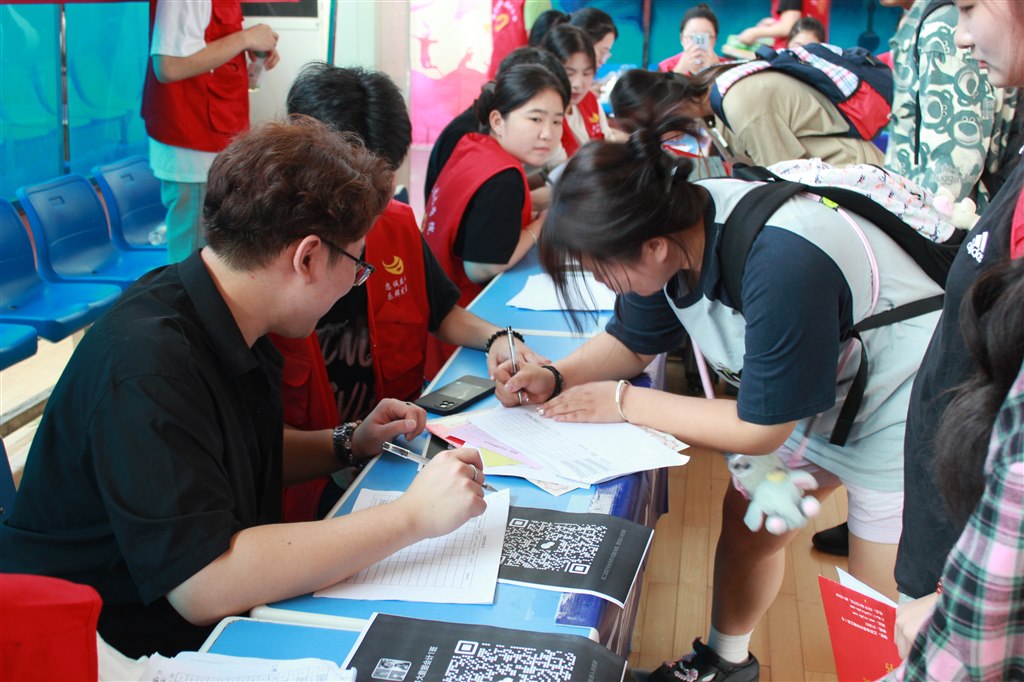 現(xiàn)場3.JPG 現(xiàn)場3.JPG