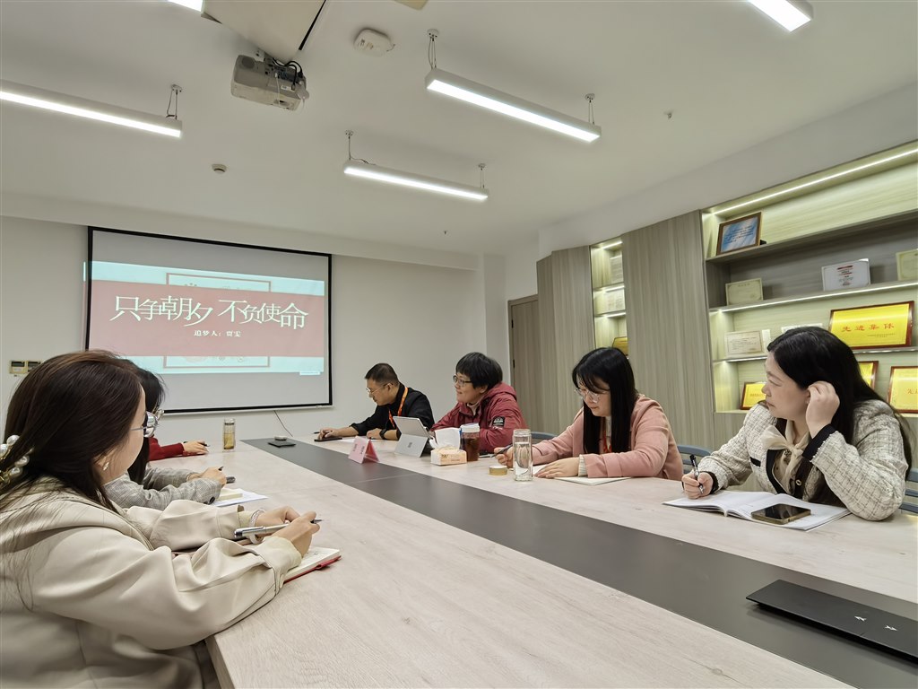 講座現(xiàn)場(chǎng).jpg 講座現(xiàn)場(chǎng).jpg