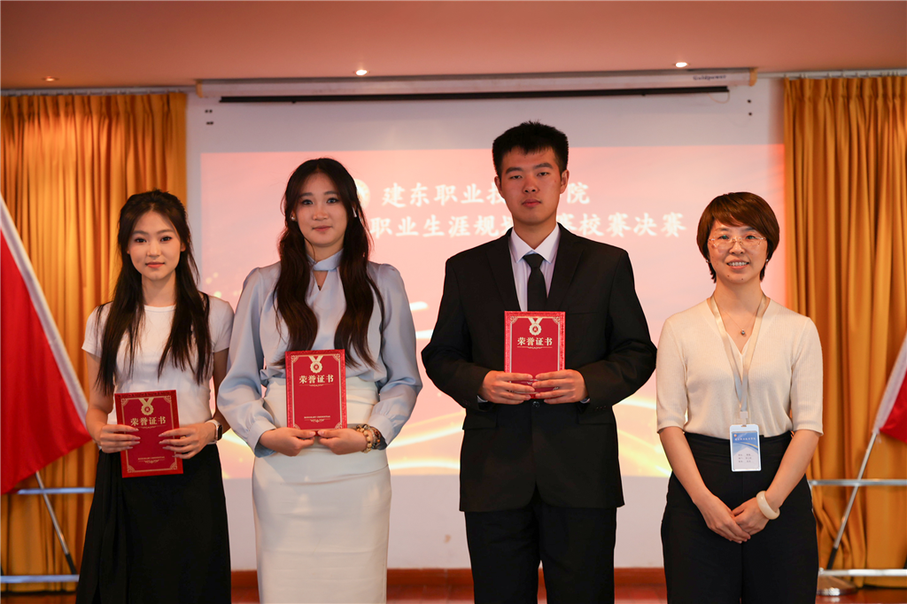 1J5A0141.png 1J5A0141.png