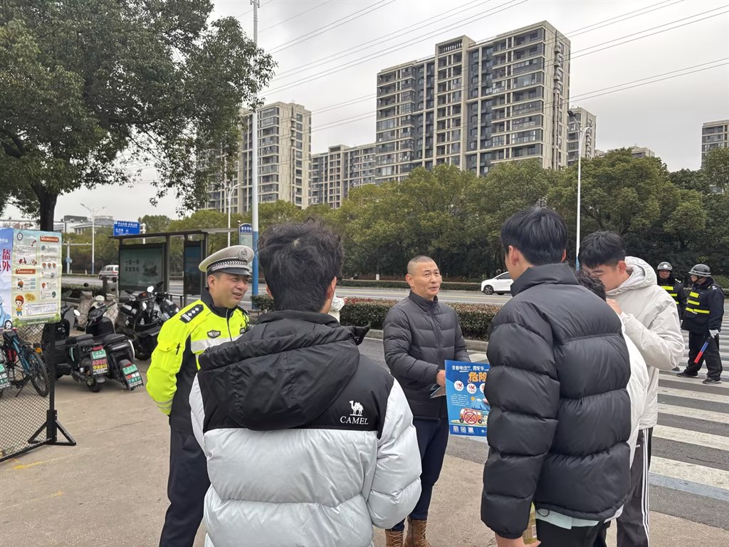 微信圖片_20251204141818.jpg 微信圖片_20251204141818.jpg